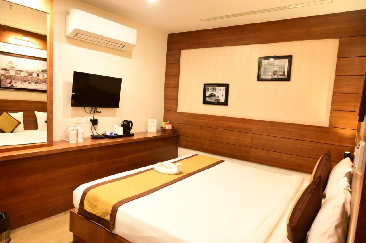 Hotel Silkhouse Premier Danapur Exteriér fotografie