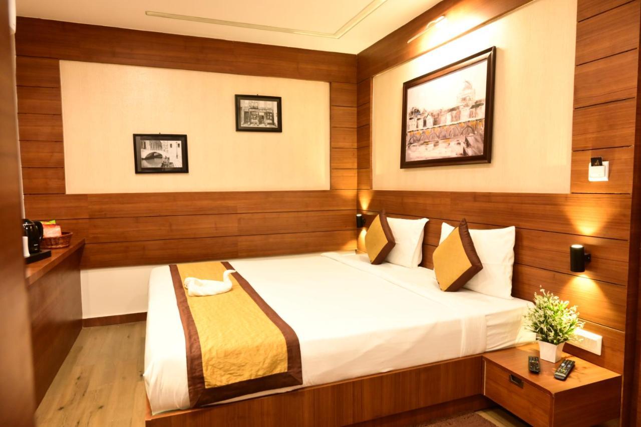 Hotel Silkhouse Premier Danapur Exteriér fotografie