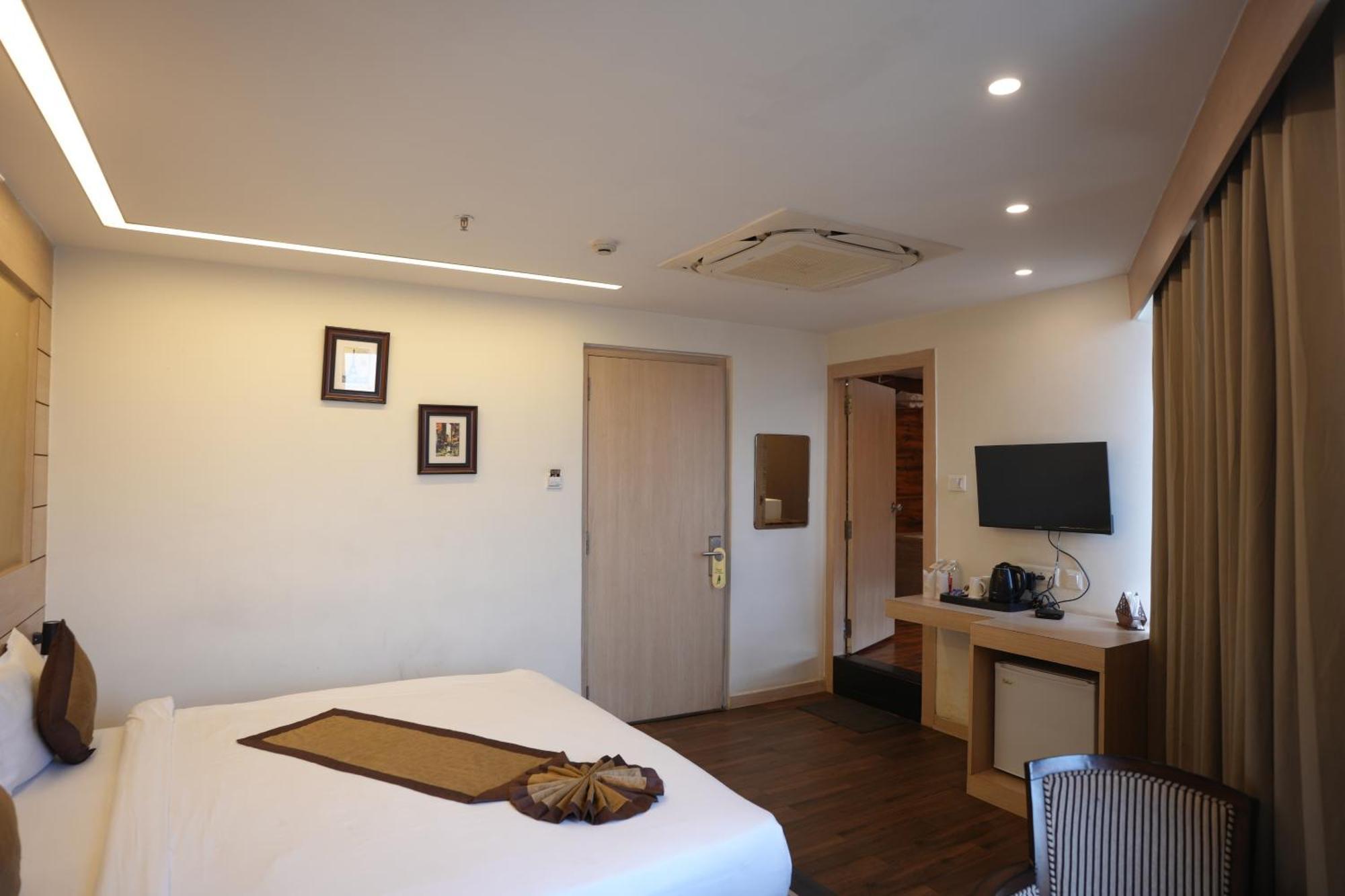 Hotel Silkhouse Premier Danapur Exteriér fotografie