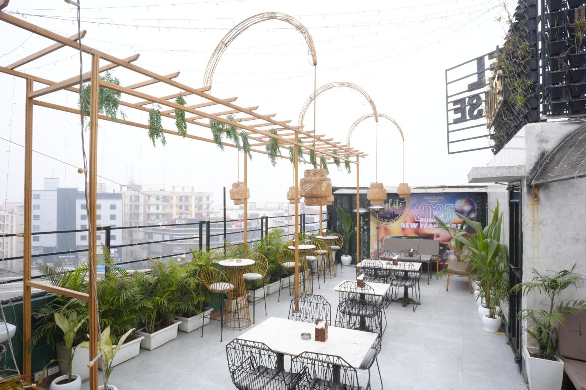 Hotel Silkhouse Premier Danapur Exteriér fotografie