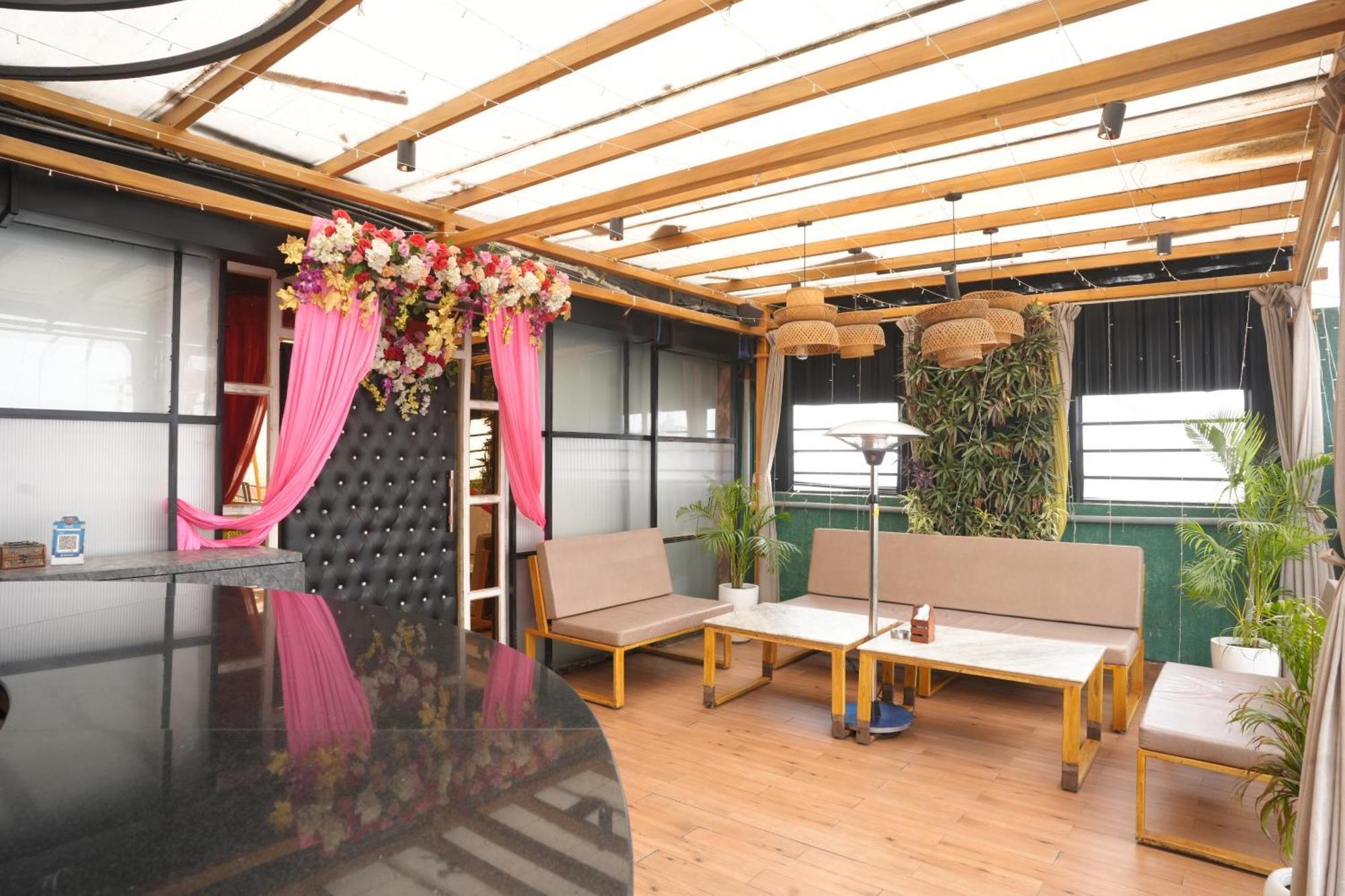 Hotel Silkhouse Premier Danapur Exteriér fotografie